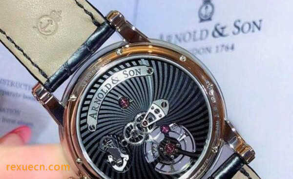 亚诺ARNOLD&SON